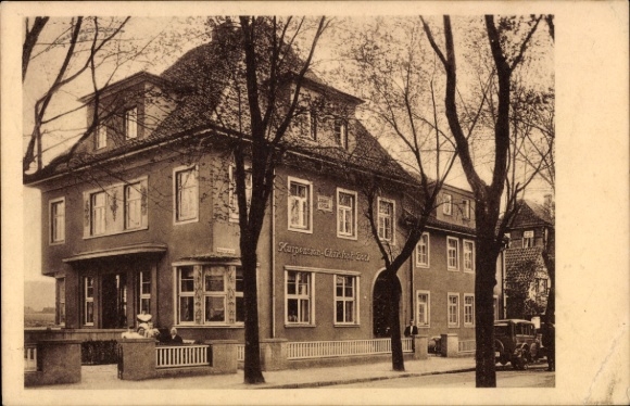 Ak Bad Nenndorf an der Weser, Kurhaus, Bäume, Auto,  Fotografie