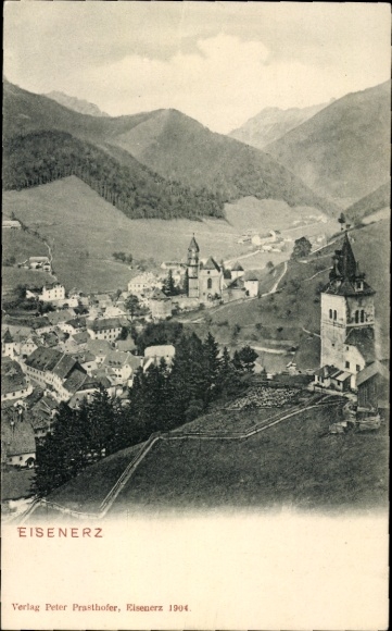 Ak Eisenerz Steiermark, Blick auf  Berge im Hintergrund, Kirche, Häuser