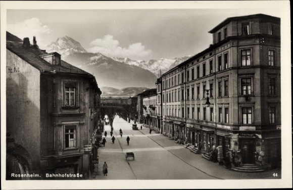 PC Rosenheim im Alpenvorland Oberbayern, Bahnhofstrasse, shop master basket maker Franz Geiger