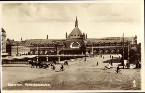 Postcard København Kopenhagen Dänemark, Personbanegaarden, Kutsche