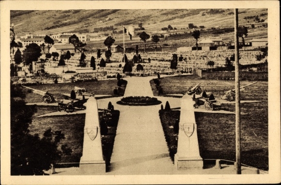 Postcard Verdun Meuse, Faubourg Pave Military Cemetery