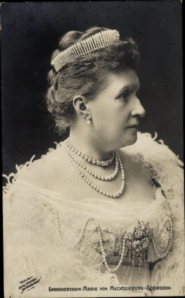 Postcard Grand Duchess Marie of Mecklenburg Schwerin, portrait