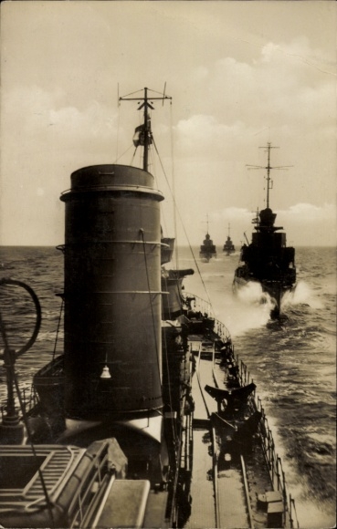 Foto Ak Reichsmarine, Torpedoboots-Halbflotille