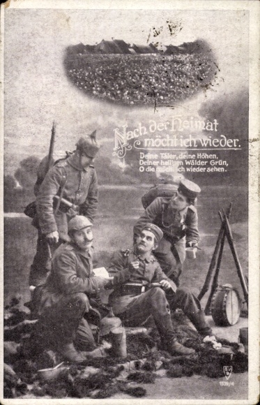 KP Kronenburg Dahlem w Eifel, żołnierze piszą list. Chmura unosi się nad...
