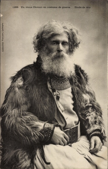 Postcard An old Chouan in war costume, head study
