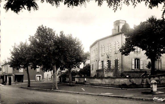 PC Cadalen Tarn, Place de la Mairie