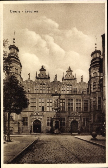 Postcard Gdańsk Danzig, Gdansk - Armoury, Architecture, Clouds in the Sky