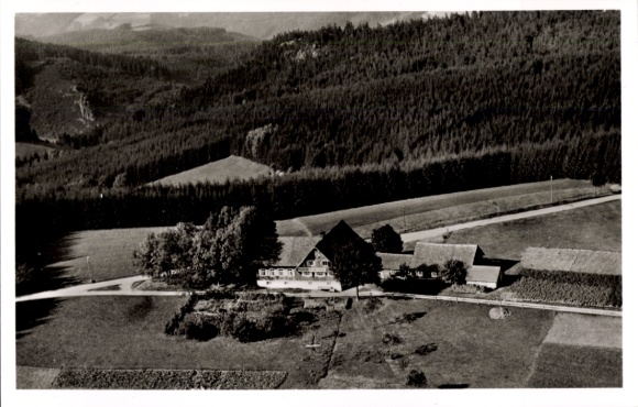 Ak Triberg im Schwarzwald, Fliegeraufnahme, Wirtschaft zur Fuchsfalle