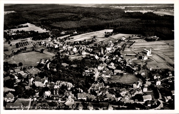 Ak Schönberg Seelbach im Schwarzwald Baden, Luftaufnahme, Kurort Schönberg, Landschaft, Gebäude, 