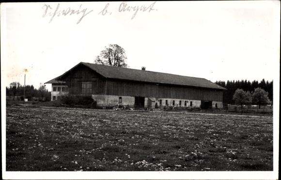 Photo Postcard Arget Sauerlach in Upper Bavaria, view over the meadow to the Einödgut, barn