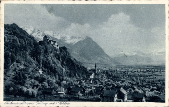 KP Vaduz Liechtenstein, częściowy widok z zamkiem
