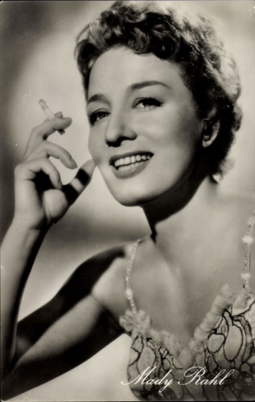 Postcard actress Mady Rahl, portrait, cigarette, three from the variety