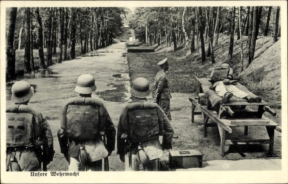 Postcard German Wehrmacht, soldiers at the shooting range