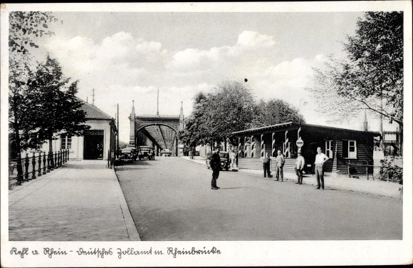 Postcard Kehl Rhein, German customs office with Rhine bridge, customs officials