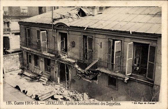 PC Levallois Hauts de Seine, Apres le bombardement des Zeppelins, War 1914-1915