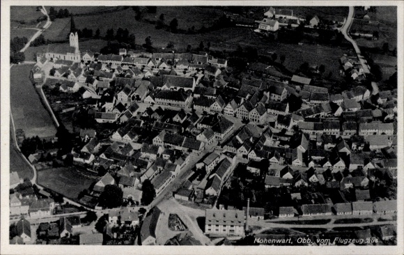 Ak Hohenwart in Oberbayern, Luftaufnahme von  zahlreiche Häuser, ländliche Umgebung
