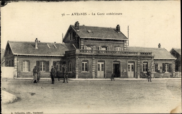 Postcard Avesnes sur Helpe Nord, The outer station