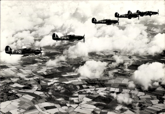 Postcard British fighter aircraft Hawker Hurricane Mark II, 601 Squadron, RAF