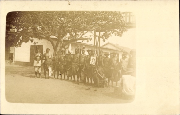 Photo Postcard Deutsch-Südwestafrika, armed men