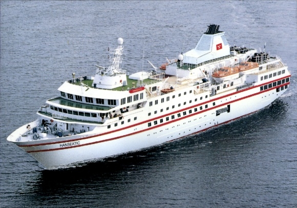 Postcard MS Hanseatic, expedition ship, Hapag Lloyd Cruises
