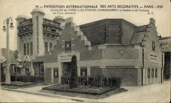 Set von 75 Ansichtskarten, Weltausstellung Paris, 1900, 1937