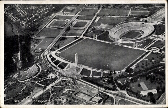 Postcard Berlin Charlottenburg Westend, aerial photograph of the Reichssportfeld, Waldbühne