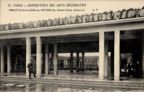 Postcard Paris, International Exhibition of Decorative Arts 1925, Peristyle of the Cour des Métiers