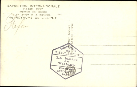 PC Paris, International Exhibition 1937, A group of the population of the Kingdom of Lilliput