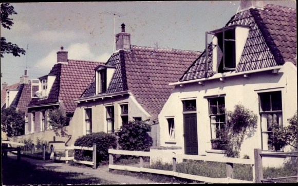 Photo Schiermonnikoog Friesland Netherlands, town view, houses
