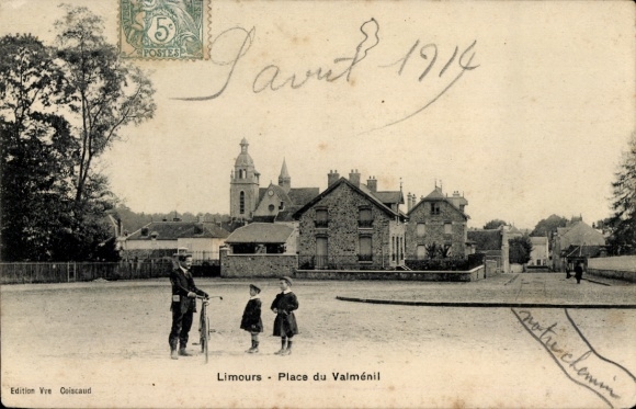 Ak Limours Essonne, Place du Valmenil