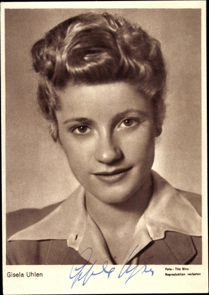 Postcard actress Gisela Uhlen, portrait, autograph