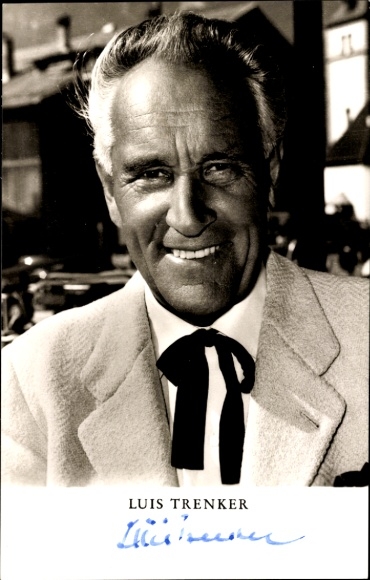 Postcard actor and mountaineer Luis Trenker, autograph
