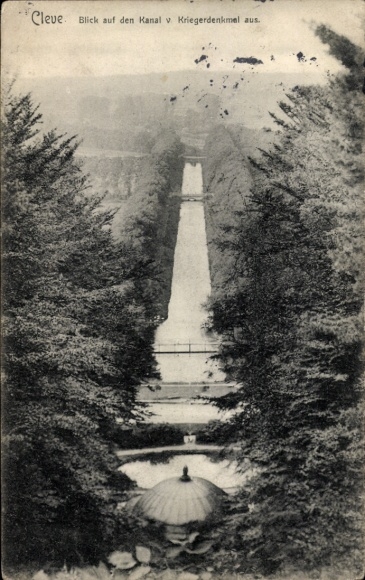 Postcard Kleve on the Lower Rhine, view of the canal from the war memorial