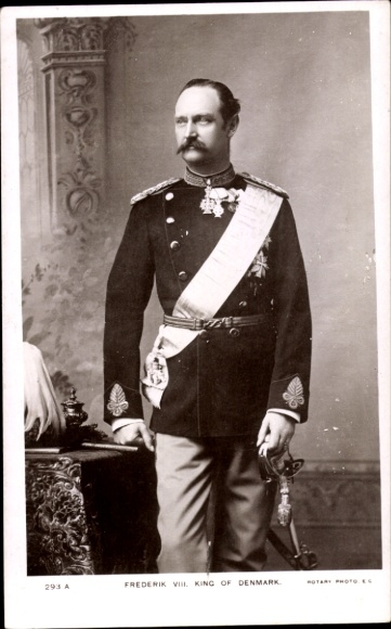 Portret van koning Frederik VIII van Denemarken