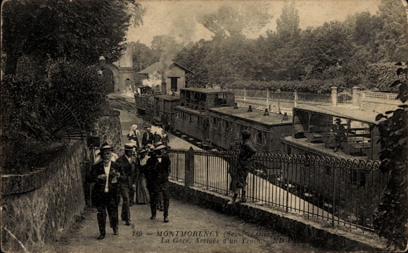 Postcard Montmorency Val d'Oise, train station, railway