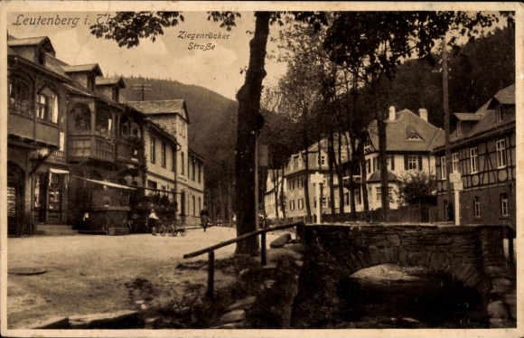 Ak Leutenberg in Thüringen,  Gebäude, Ziegenrücker Straße, Flussufer, Fahrräder