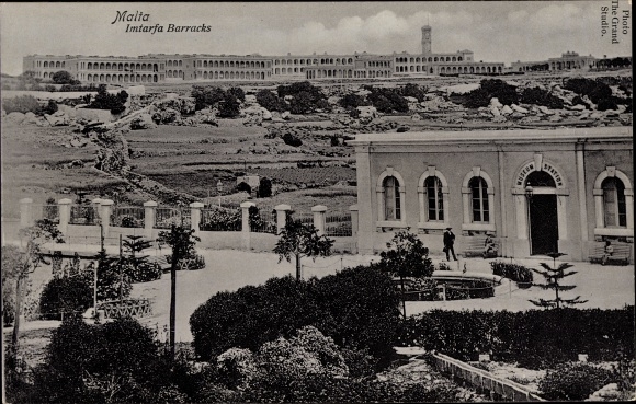 Postcard Imtarfa Mtarfa Malta, Barracks, British Military Barracks, general view
