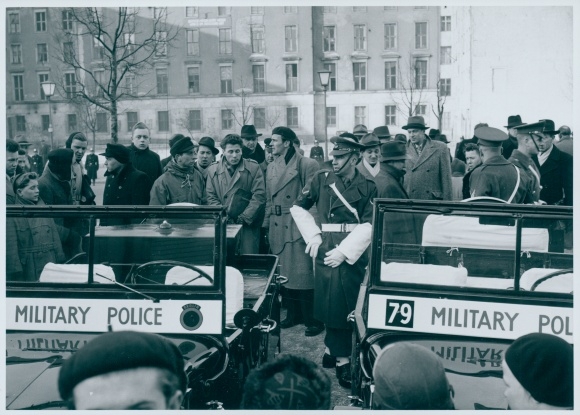 Photo Berlin, Bert Sass, Quadruple Conference 1954, Military Police, Jeep
