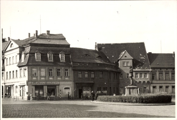 Postcard Lutherstadt Eisleben, city view, buildings, fountain, architecture