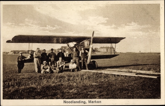 Postcard Marken Nordholland, Noodlanding, emergency landing on a meadow, airplane