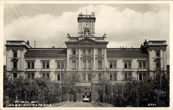 Postcard Vienna 16 Ottakring, Radetzky Barracks