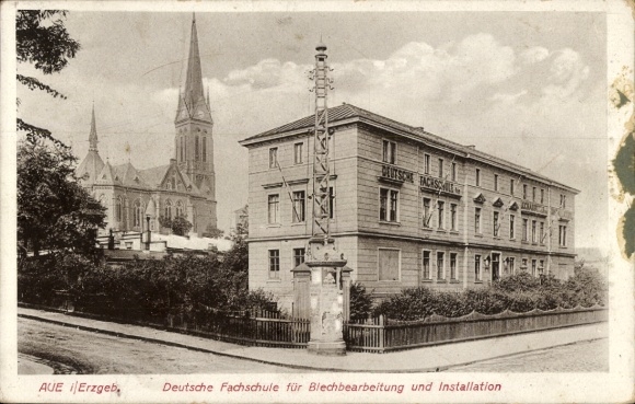 Ak Aue im Erzgebirge Sachsen, Deutsches Fachschule für Blechbearbeitung und Installation, Kirche