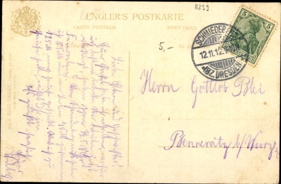 Postcard Schmiedeberg Dippoldiswalde in the Ore Mountains, view of the town in winter, girl with a sled