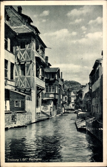 Ak Freiburg im Breisgau,  Fischerau, Kanal, alte Gebäude