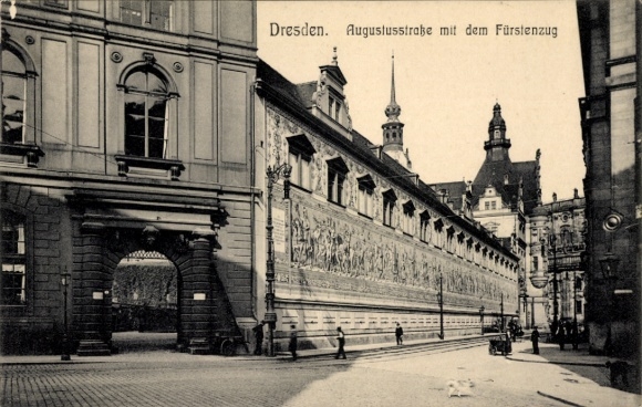 Ak Dresden Altstadt,  Augustusstraße, Fürstenzug,  Architektur