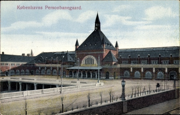 Postcard København Copenhagen Denmark, Personbanegaard, passenger station