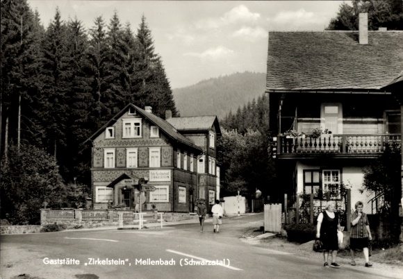 KP Zirkel Mellenbach Glasbach w Schwarzatal Thuringia, restauracja Zirkelstein, krajobraz leśny...