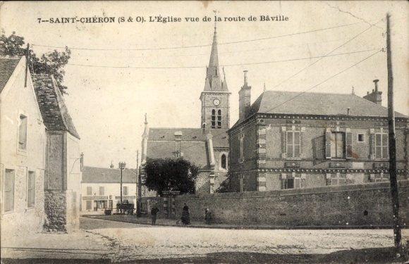 Ak Saint Chéron Essonne, L'Eglise vue de la route de Baville
