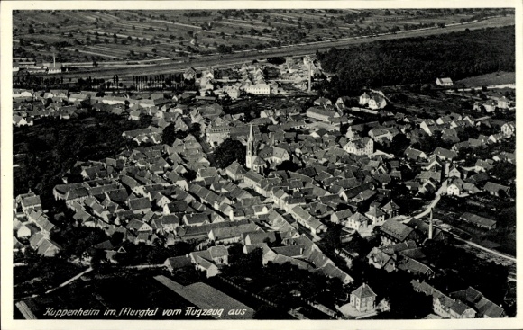 Ak Kuppenheim im Murgtal Schwarzwald, Luftaufnahme von  Gebäude, Straßen, Stadtansicht