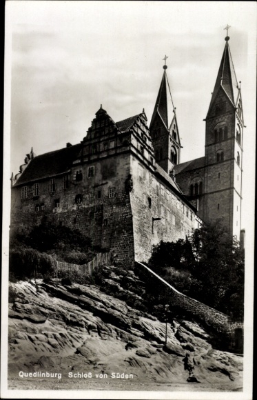 Ak Quedlinburg in het Harzgebergte, kasteelzicht vanuit het zuiden, zwart-witfoto